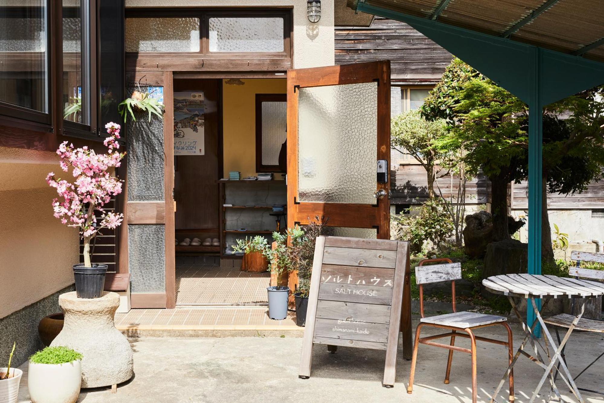 Hotel ソルトハウス à Imabari Railway Station Extérieur photo